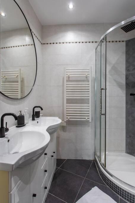 L7 Suite 5Mins Walk Old Town 3 Rooms Ac Wifi Nice Ngoại thất bức ảnh